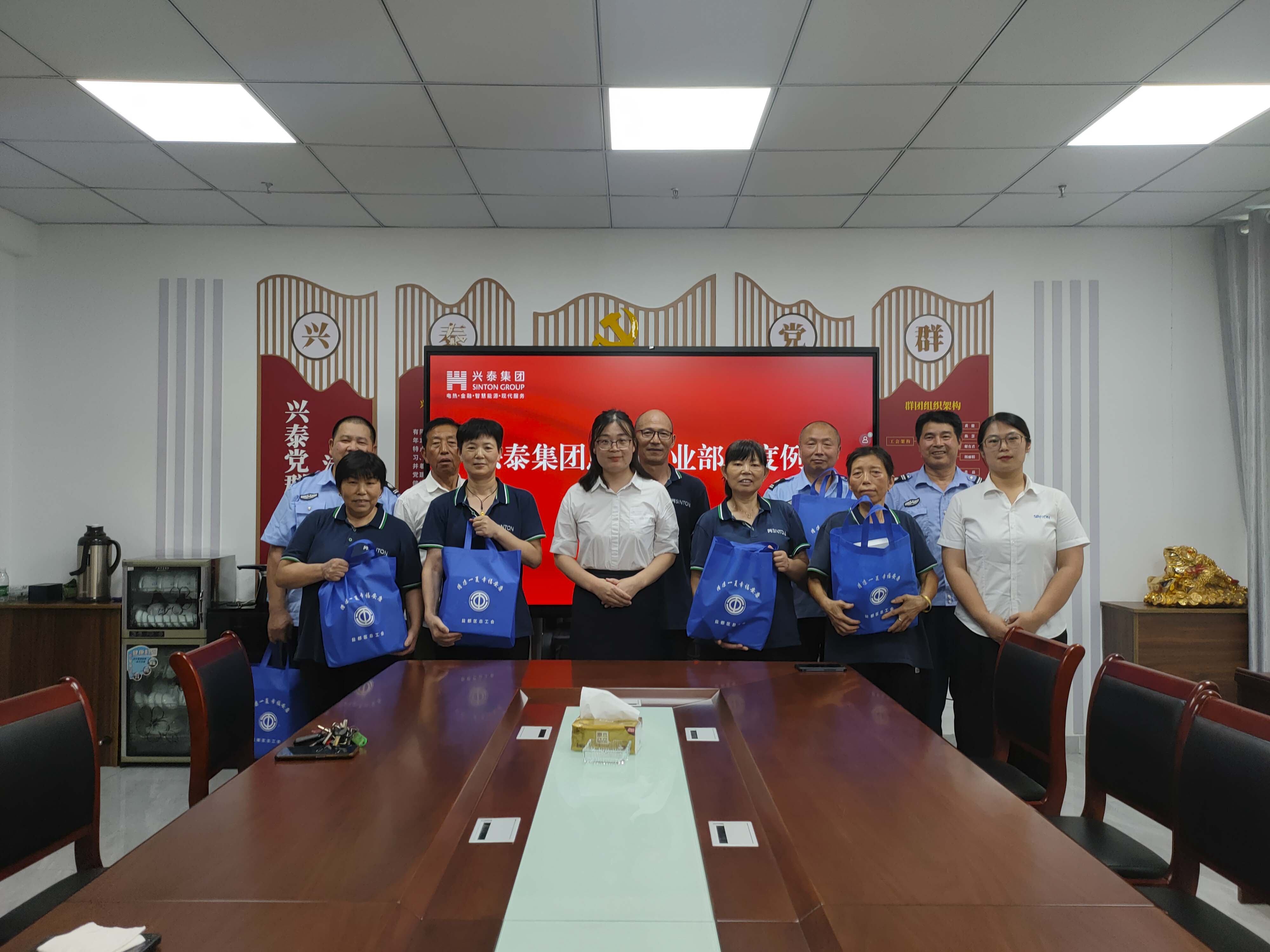 With the heart as the yardstick, measure warmth. Xingtai Property Management Team: The perfect Protection Hidden in daily life